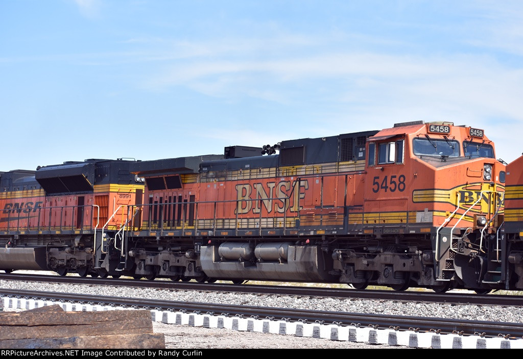 BNSF 5458